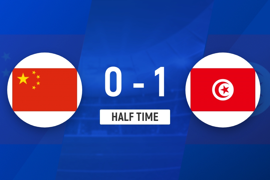 土伦杯U19国足半场0-1落后,武之程失误送礼