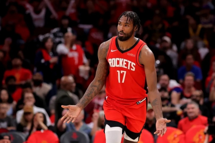 NBA交易市场：火箭精打细算，湖人清仓，独行侠重建链条